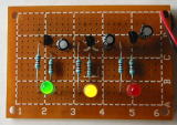 回路基板（緑点灯+黄点灯+赤消灯）