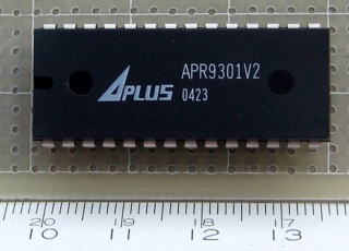 �{�C�X���R�[�_�[IC��APR9301V2