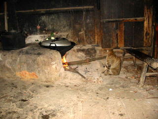 �X�g�[�u�ƔL