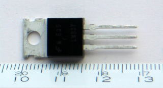 3�[�q�ϓd��IC��LM337T