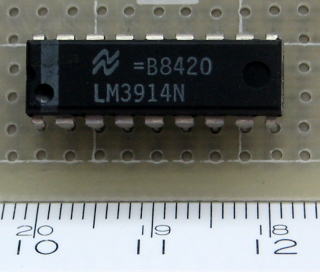 ���x�����[�^�[IC��LM3914N