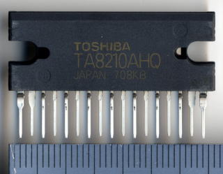 �J�[�I�[�f�B�I�p���[�A���v�h�b�FTA8210