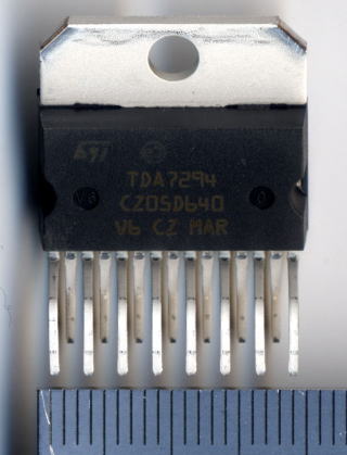 �c�l�n�r�p���[�A���v�h�b�FTDA7294