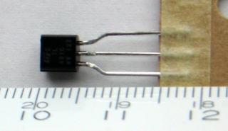 �σV�����g���M�����[�^��TL431CZ